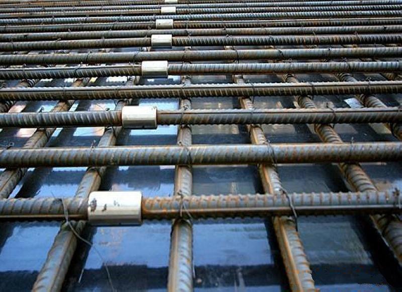 邢台为什么建楼房时，要在钢筋上加一排小圆环？原来作用这么大